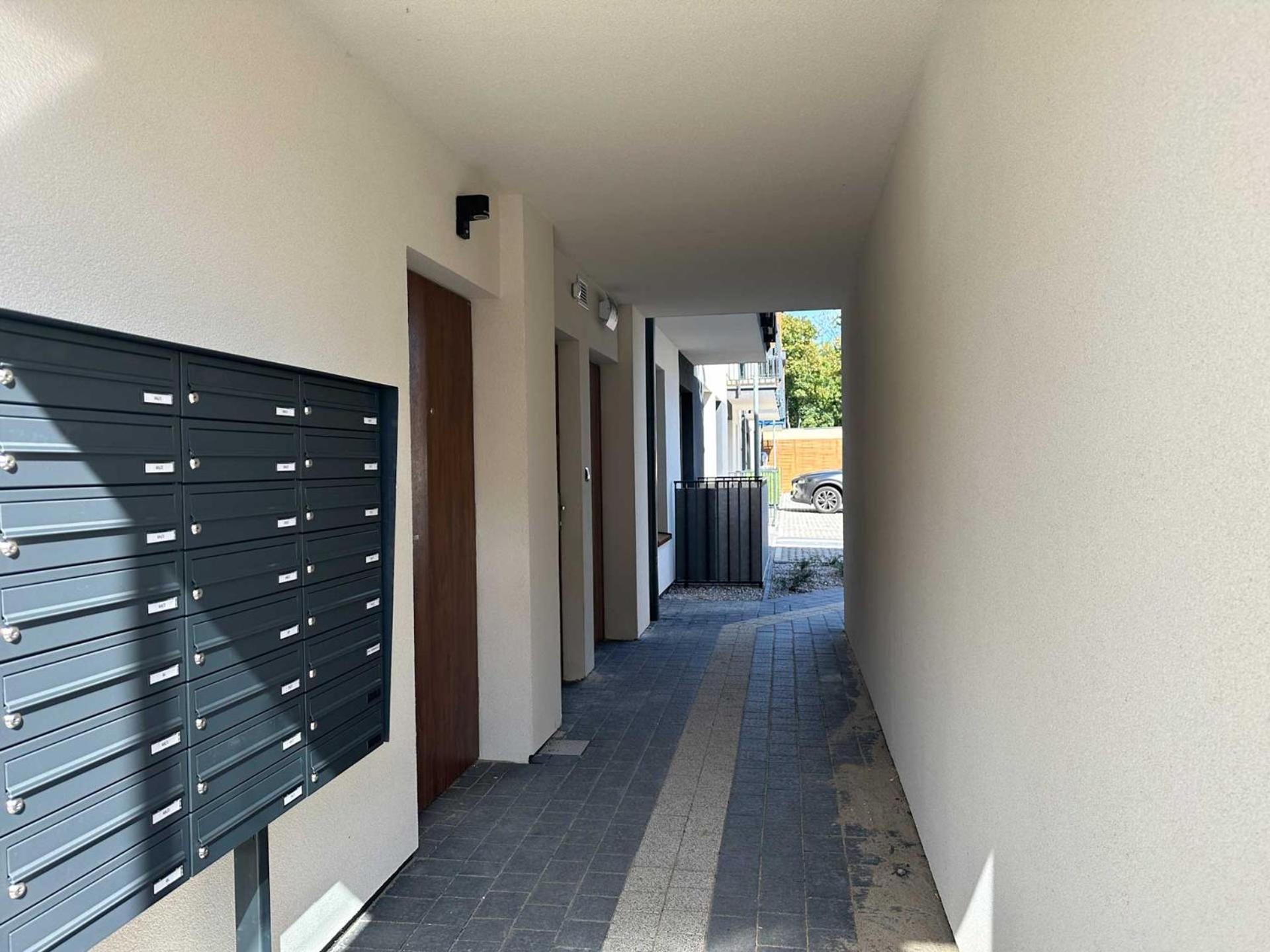 Dmk Blue Near Warsaw-modlin Airport Apartment
